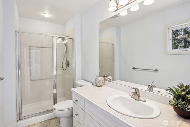 25846 NE 4th Place, Sammamish, WA 98074