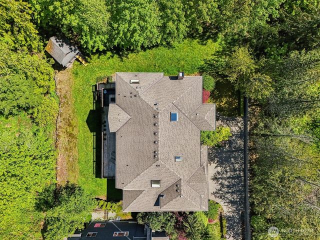 25846 NE 4th Place, Sammamish, WA 98074
