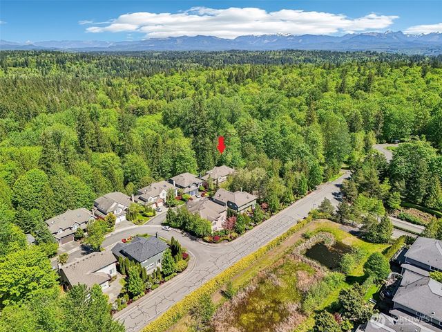 25846 NE 4th Place, Sammamish, WA 98074