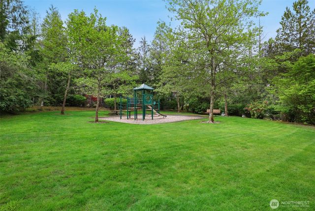 25846 NE 4th Place, Sammamish, WA 98074