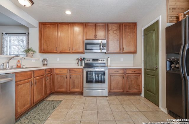 16138 Ambush Grv, San Antonio, TX 78247