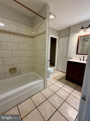 309 MISSOURI AVE, Herndon, VA 20170