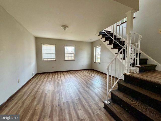 309 MISSOURI AVE, Herndon, VA 20170