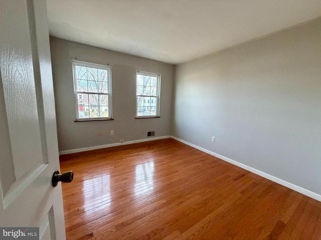 309 MISSOURI AVE, Herndon, VA 20170