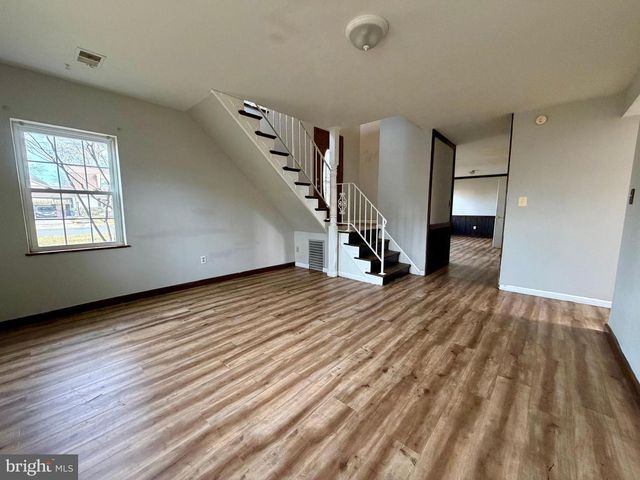 309 MISSOURI AVE, Herndon, VA 20170