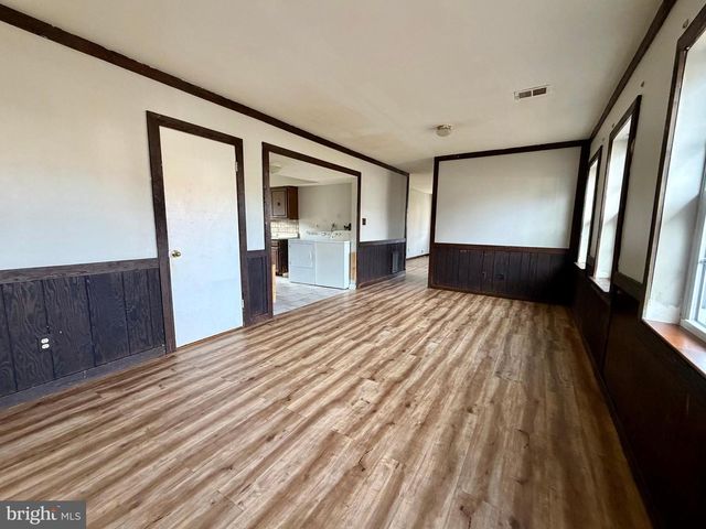 309 MISSOURI AVE, Herndon, VA 20170