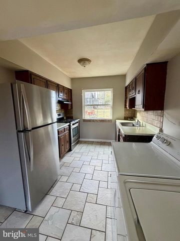 309 MISSOURI AVE, Herndon, VA 20170