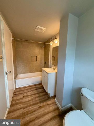 309 MISSOURI AVE, Herndon, VA 20170