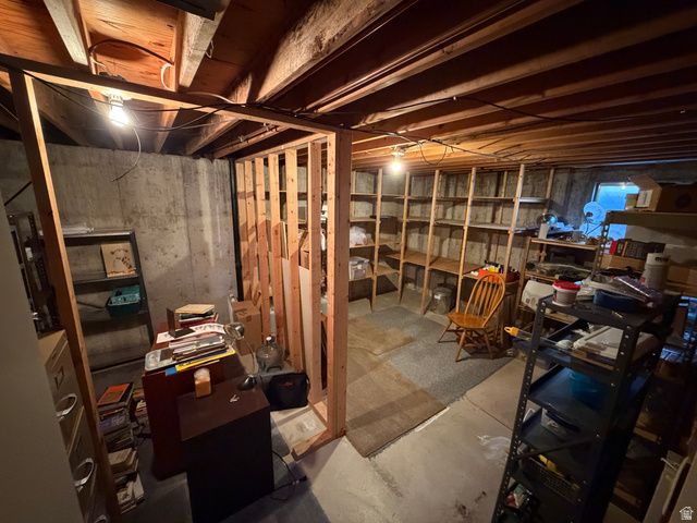 6454 S GARTH CIR, Taylorsville, UT 84129