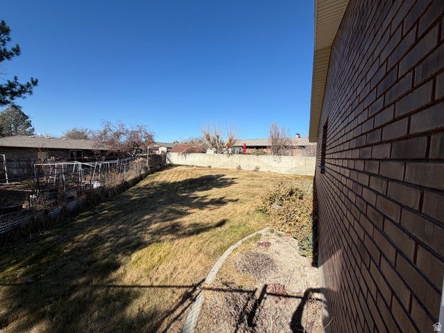 6454 S GARTH CIR, Taylorsville, UT 84129