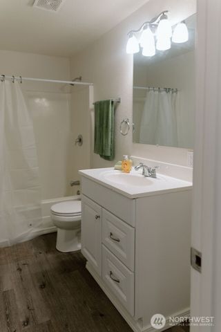 2111 Ponderosa Drive SE, Port Orchard, WA 98366