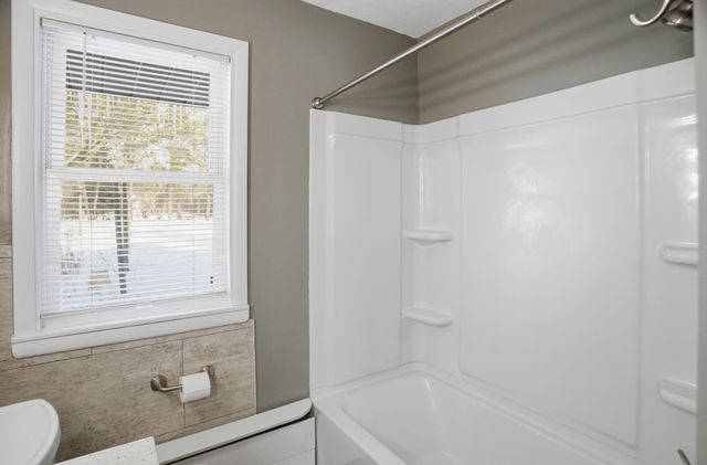 1440 92nd Avenue N, Brooklyn Park, MN 55444