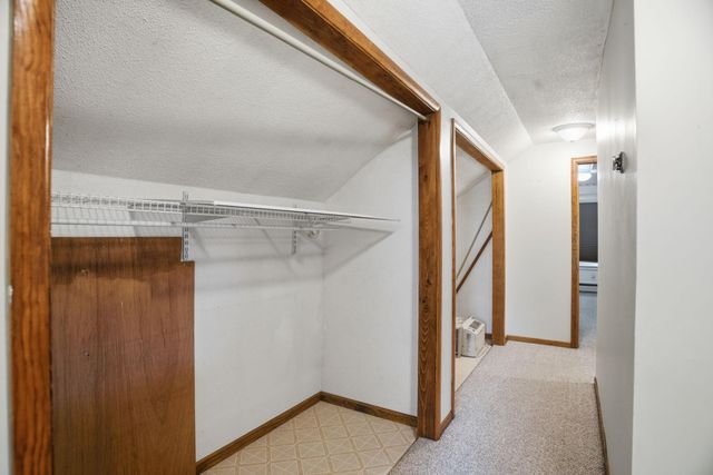 1440 92nd Avenue N, Brooklyn Park, MN 55444