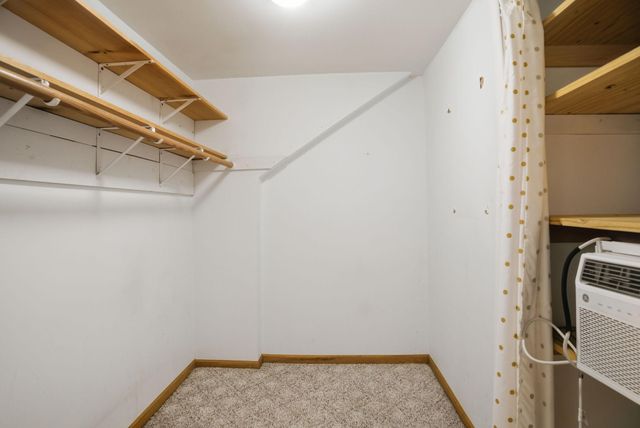 1440 92nd Avenue N, Brooklyn Park, MN 55444