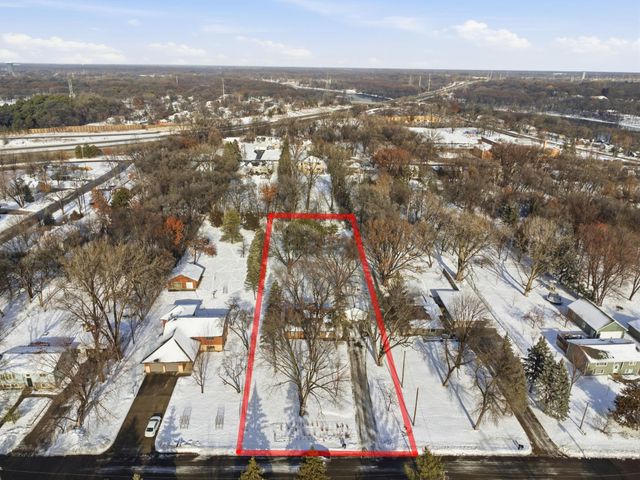 1440 92nd Avenue N, Brooklyn Park, MN 55444