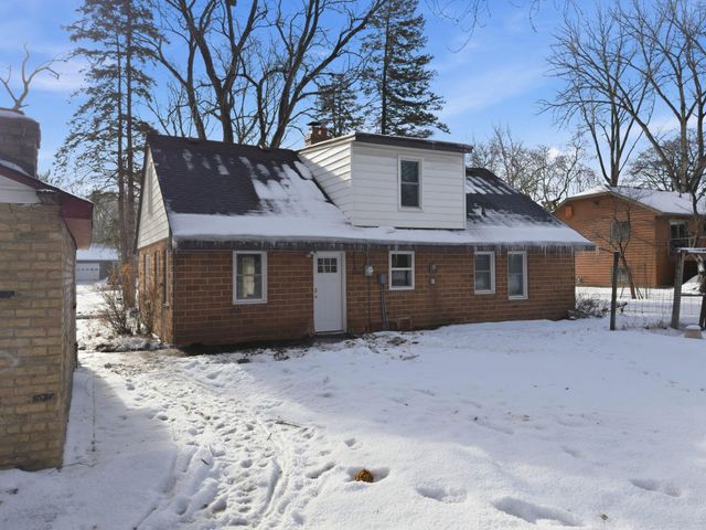 1440 92nd Avenue N, Brooklyn Park, MN 55444