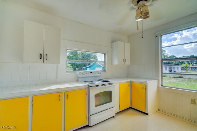 568 Prospect AVE, Fort Myers, FL 33905