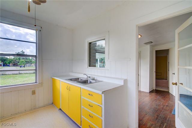 568 Prospect AVE, Fort Myers, FL 33905