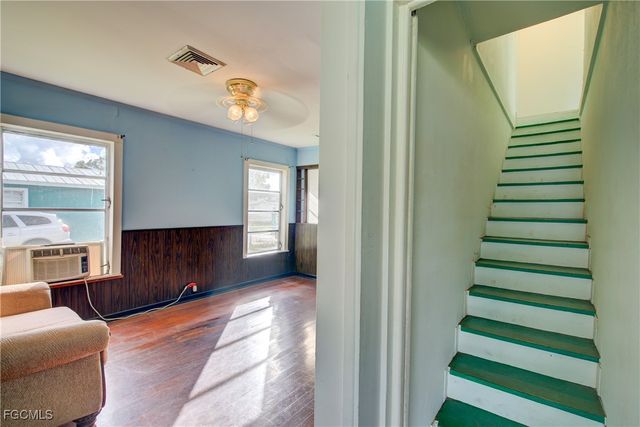 568 Prospect AVE, Fort Myers, FL 33905