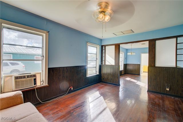 568 Prospect AVE, Fort Myers, FL 33905