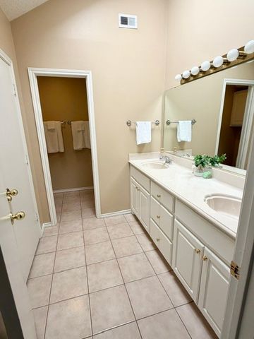 4110 Lakeshore Drive, Reno, TX 75462