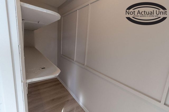 2924 LEEWAY DR D, Columbia, MO 65202