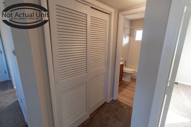 2924 LEEWAY DR D, Columbia, MO 65202