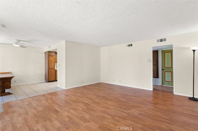 2599 Walnut 128, Signal Hill, CA 90755