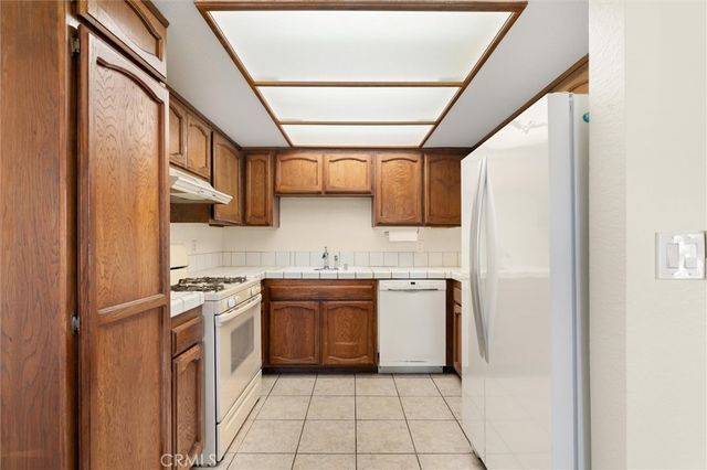 2599 Walnut 128, Signal Hill, CA 90755