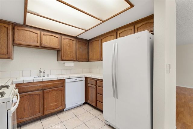2599 Walnut 128, Signal Hill, CA 90755