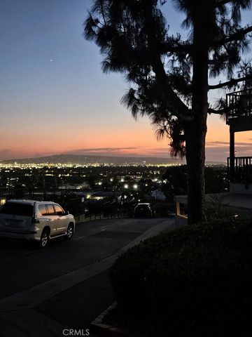 2599 Walnut 128, Signal Hill, CA 90755