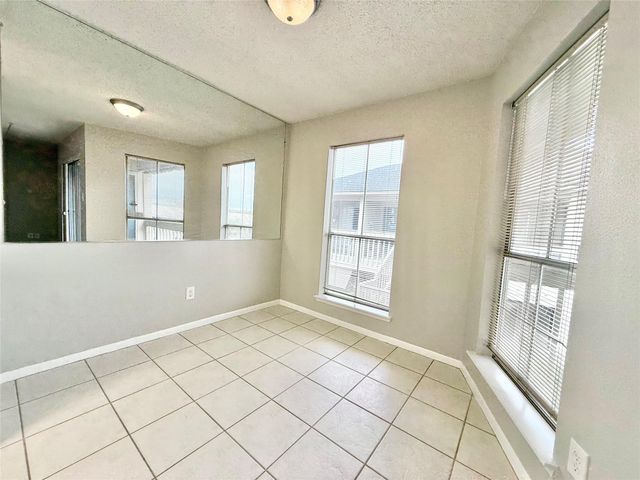 3919 Fairmont Parkway 260, Pasadena, TX 77504