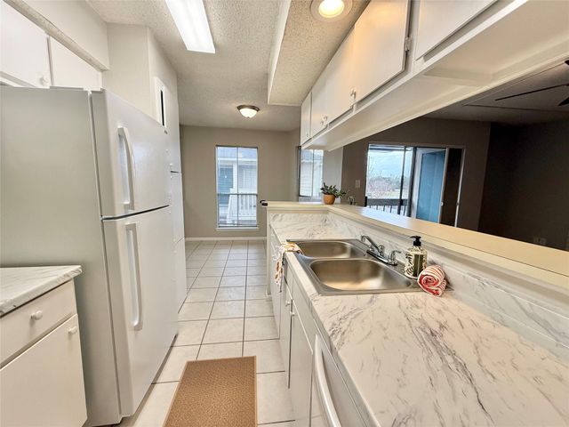 3919 Fairmont Parkway 260, Pasadena, TX 77504