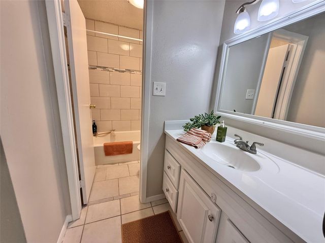 3919 Fairmont Parkway 260, Pasadena, TX 77504