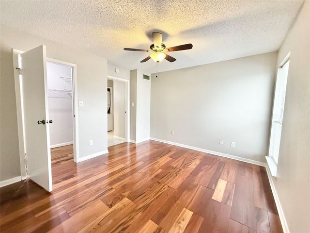 3919 Fairmont Parkway 260, Pasadena, TX 77504