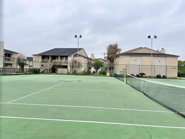 3919 Fairmont Parkway 260, Pasadena, TX 77504