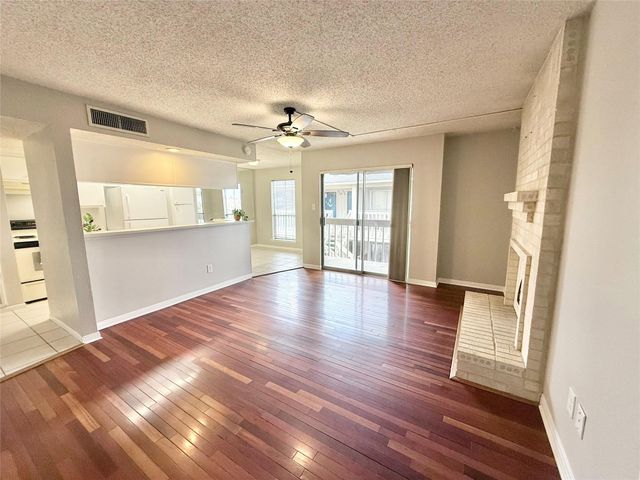 3919 Fairmont Parkway 260, Pasadena, TX 77504