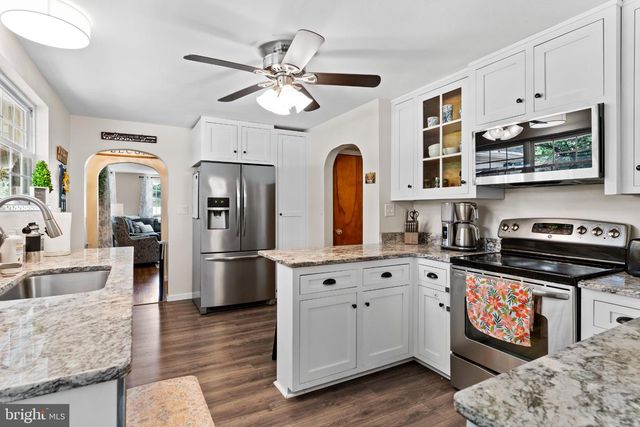 2416 CHURCH RD, Hummelstown, PA 17036