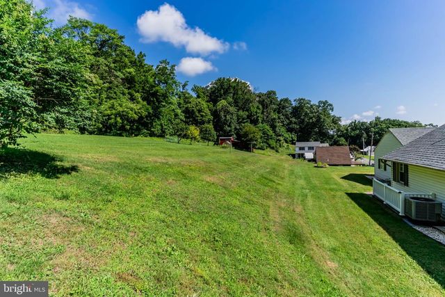 2416 CHURCH RD, Hummelstown, PA 17036
