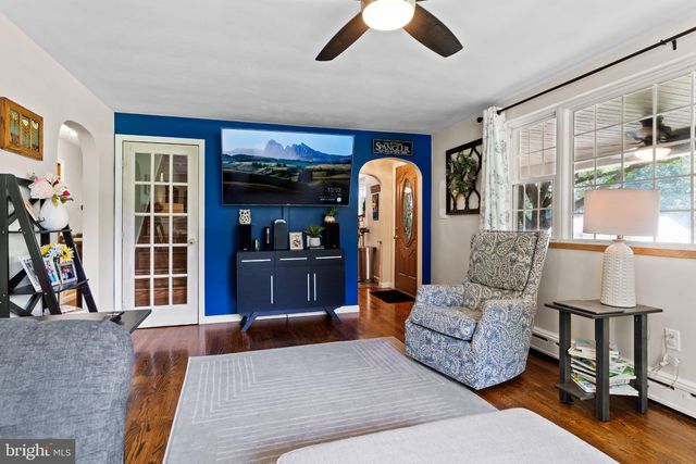 2416 CHURCH RD, Hummelstown, PA 17036