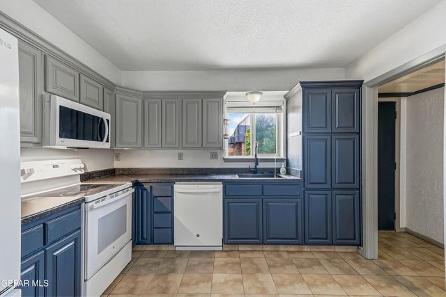 4433 N STANTON Street A501, El Paso, TX 79902