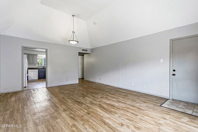 4433 N STANTON Street A501, El Paso, TX 79902