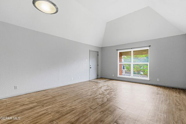 4433 N STANTON Street A501, El Paso, TX 79902
