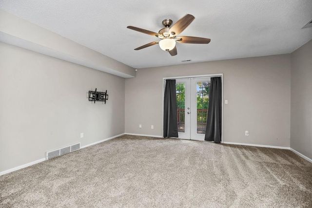 511 Vilas Street, Leavenworth, KS 66048