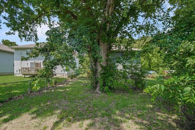 511 Vilas Street, Leavenworth, KS 66048
