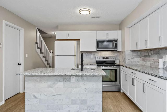 511 Vilas Street, Leavenworth, KS 66048