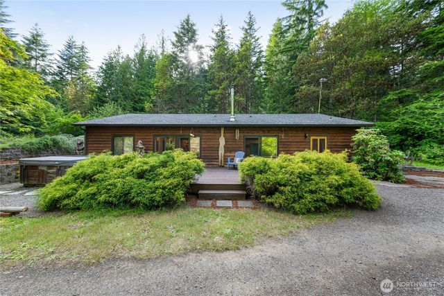 14223 Anatevka Lane SE, Olalla, WA 98359