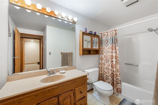 14223 Anatevka Lane SE, Olalla, WA 98359