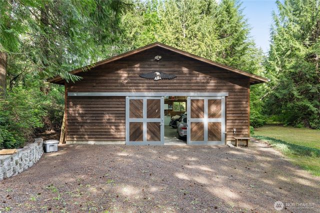 14223 Anatevka Lane SE, Olalla, WA 98359