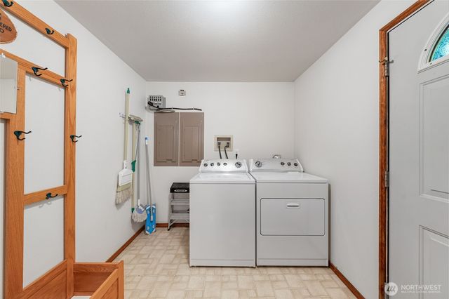 14223 Anatevka Lane SE, Olalla, WA 98359
